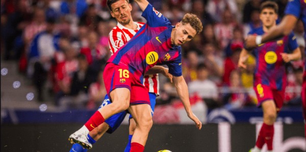 2-1！3分钟对轰2球 88分钟逆转绝杀 11.7亿豪门6连胜7分领跑卫冕在望