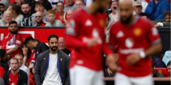 脸都打肿！滕哈格6000万苦追德容数月，一句话被彻底沉默