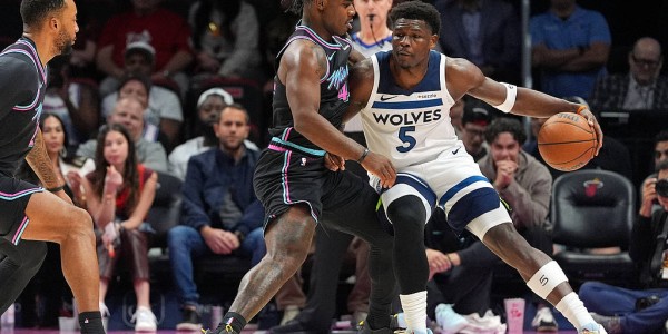 爱德华兹33分鲍威尔21分 热火不敌森林狼