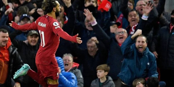 2008与2025奖项对照榜：C罗独揽桂冠，姆巴佩与萨拉赫各领风骚？