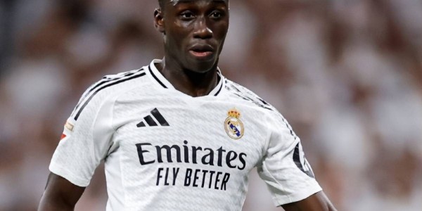 功勋悍将伤停6个月！皇马不想等了，或痛下杀手直接解约，太无情